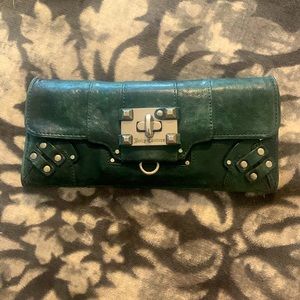 Juicy contour wallet
